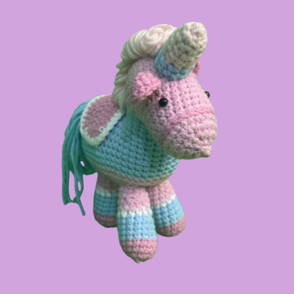 peoy-horse-unicorn
