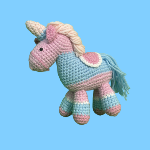 peoy-horse-unicorn